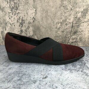 Munro•Perfect Fit Walking Wedge Shoe Made in America